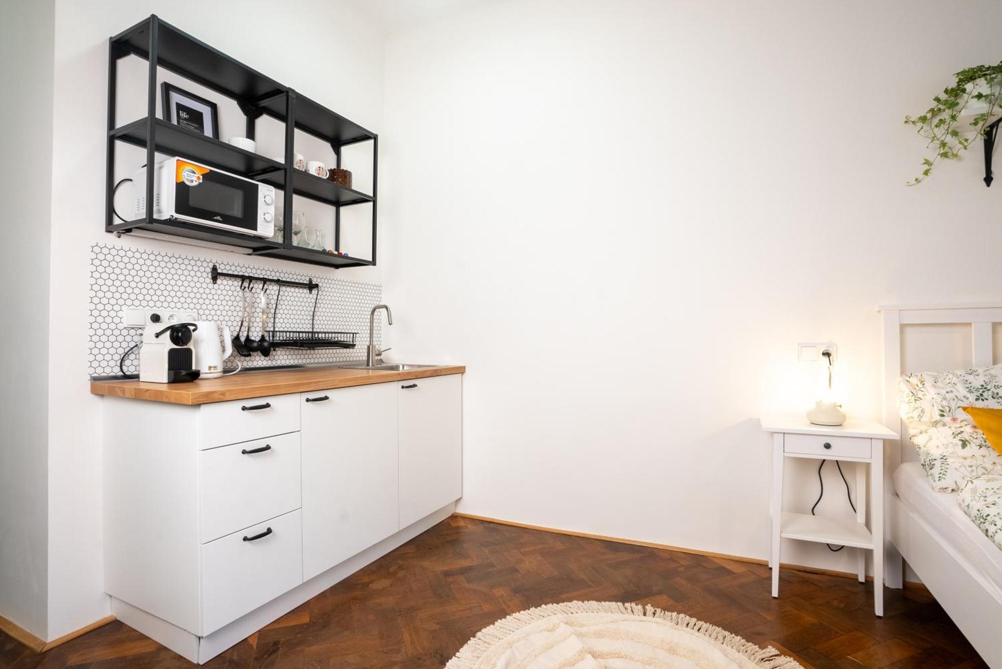 White Wolf House & Hostel Prag